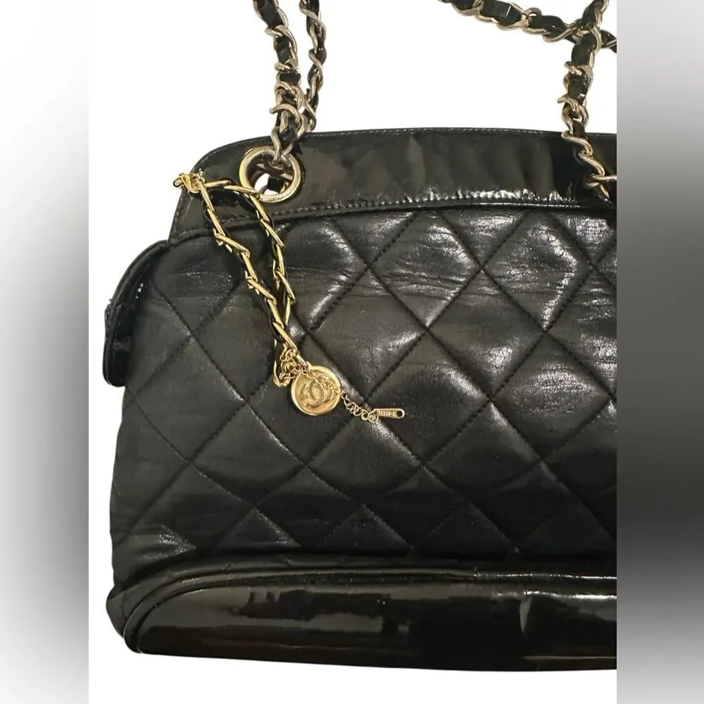 CHANEL Black Quilted Shoulder Bag